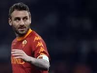 Man City sẵn sàng chi “đậm” mua De Rossi ảnh 1