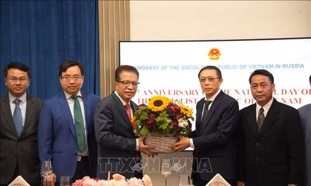 Quan hệ Việt – Lào là tài sản vô giá