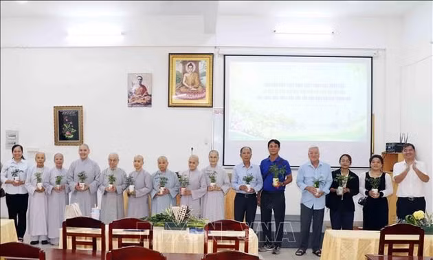 Nâng cao trách nhiệm các tổ chức tôn giáo trong bảo vệ môi trường