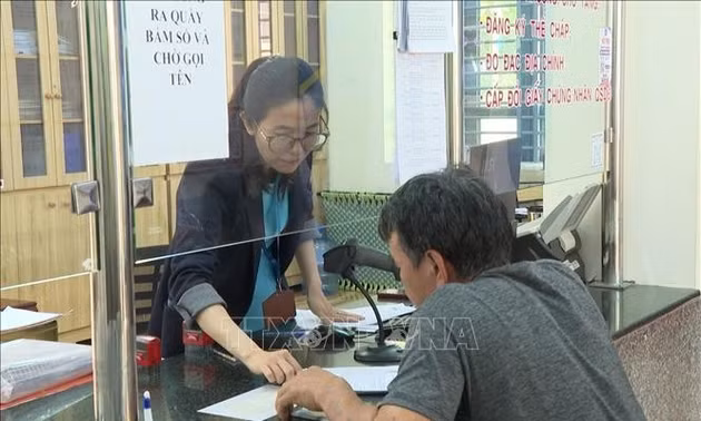 Đổi cách tiếp cận, chính quyền chủ động tìm đến người dân