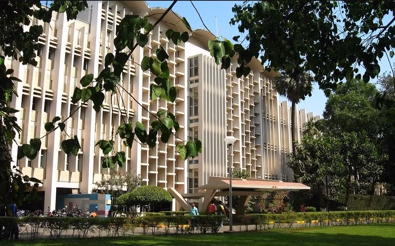Viện Công nghệ Ấn Độ Bombay, thành phố Mumbai, Ấn Độ. Ảnh: Wikimedia Commons