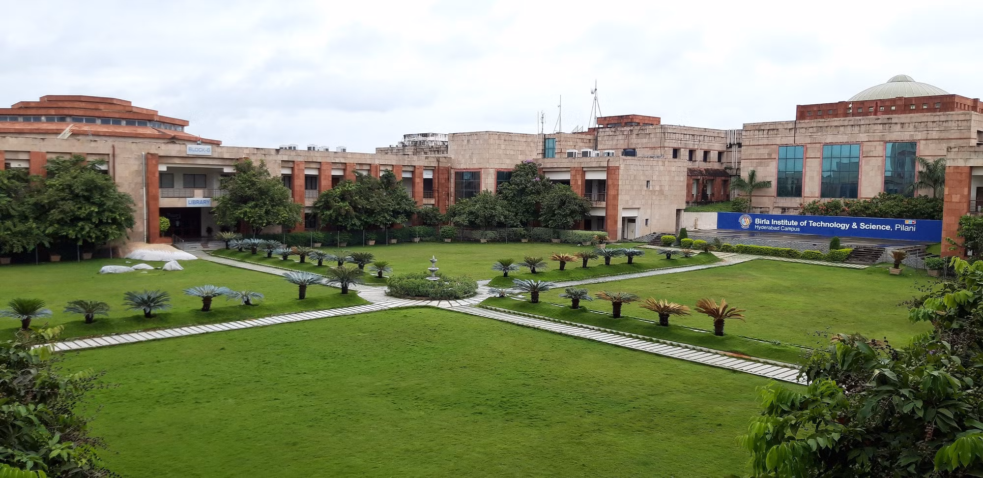 Viện Công nghệ và Khoa học Birla, Ấn Độ. Ảnh: WIkipedia