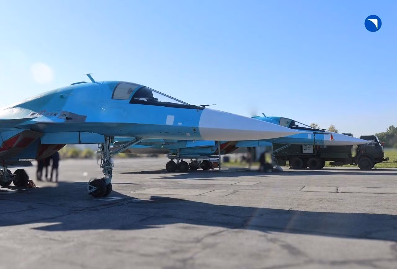 Rostec bàn giao lô máy bay ném bom Su-34 cho Quân đội Nga. Ảnh: Tập đoàn Quốc phòng Rostec