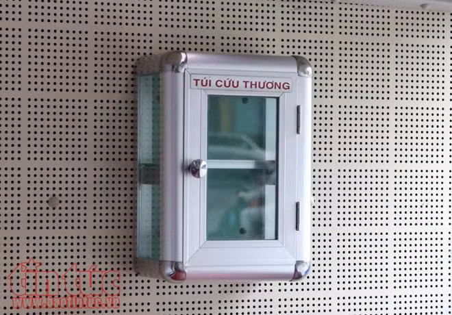 Cận cảnh xe buýt 2 tầng mui trần đầu tiên của Hà Nội ảnh 6