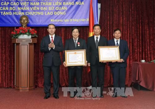 Chủ tịch nước Trần Đại Quang tiếp Chủ tịch Đảng Cộng sản Liên bang Nga ảnh 2