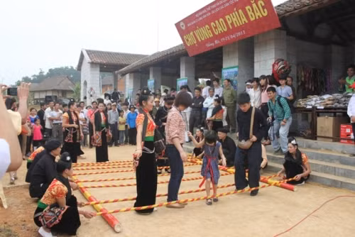 Vui Tết Độc lập tại Làng văn hóa ảnh 1
