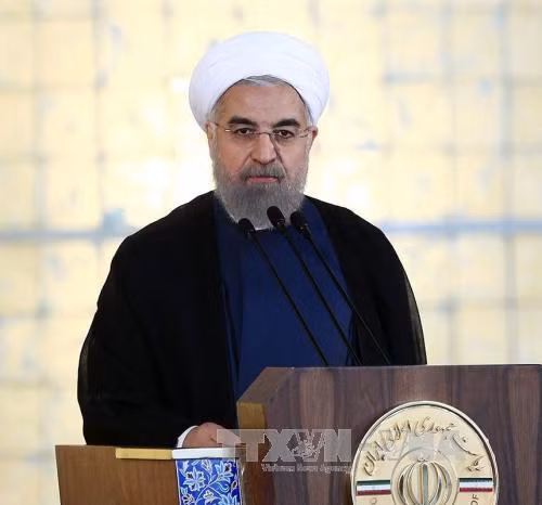 Tổng thống Iran phản đối quốc hội bỏ phiếu về thỏa thuận hạt nhân ảnh 1