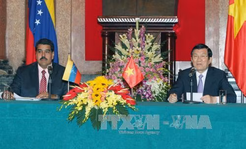 Chủ tịch nước hội đàm với Tổng thống Venezuela ảnh 1