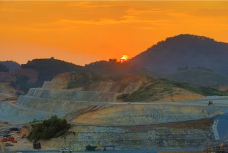 Nuiphao Mining tạo dựng vị thế mới trong Ngành khai khoáng Việt Nam ảnh 2