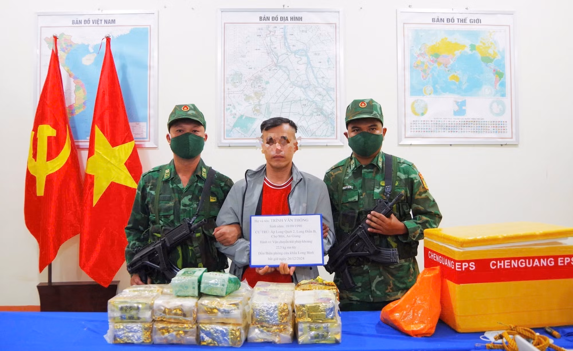 potal-an-giang-bat-vu-van-chuyen-hon-22kg-ma-tuy-tu-campuchia-ve-viet-nam-7788443.jpg