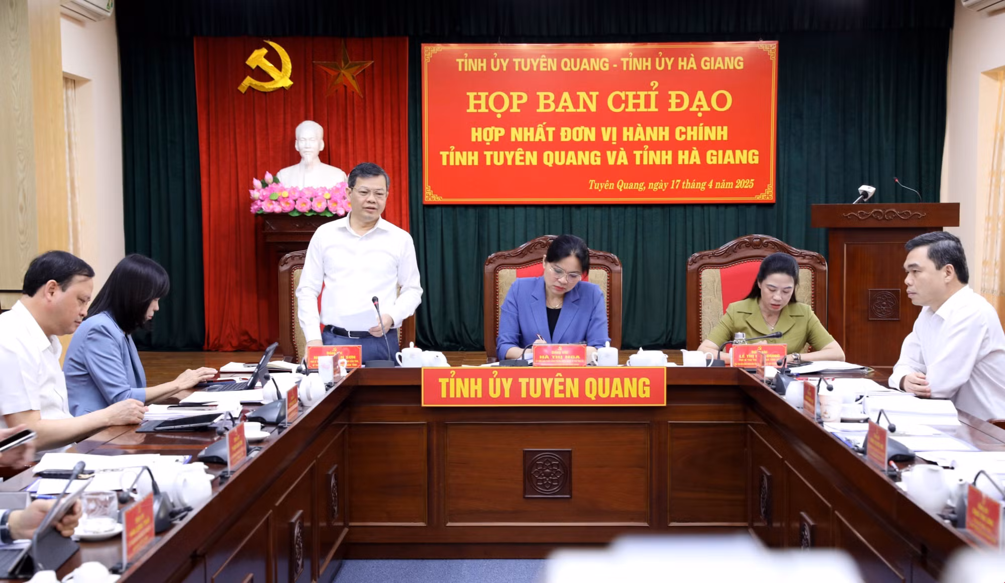 potal-hop-ban-chi-dao-hop-nhat-don-vi-hanh-chinh-tinh-tuyen-quang-va-ha-giang-7978756.jpg