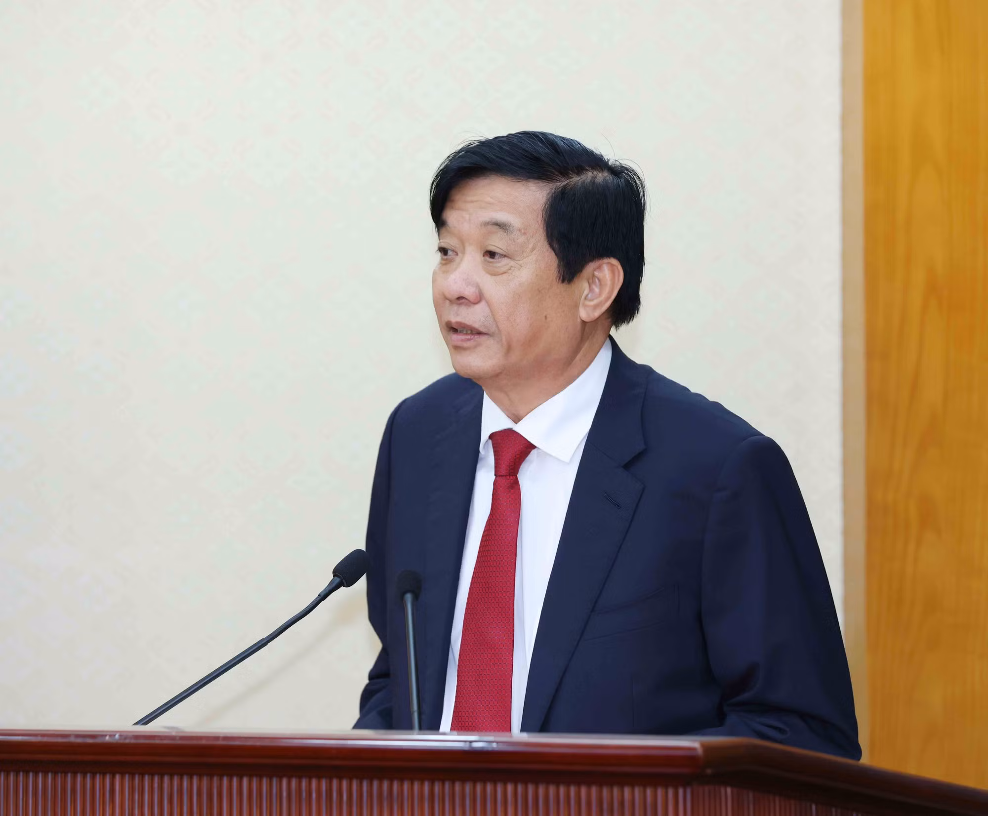 potal-dong-chi-bui-van-nghiem-giu-chuc-pho-truong-ban-noi-chinh-trung-uong-7823984.jpg