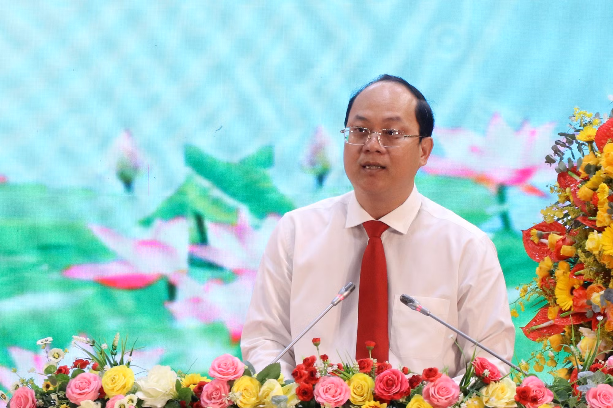 potal-ong-nguyen-ho-hai-giu-chuc-bi-thu-tinh-uy-ca-mau-7813823.jpg