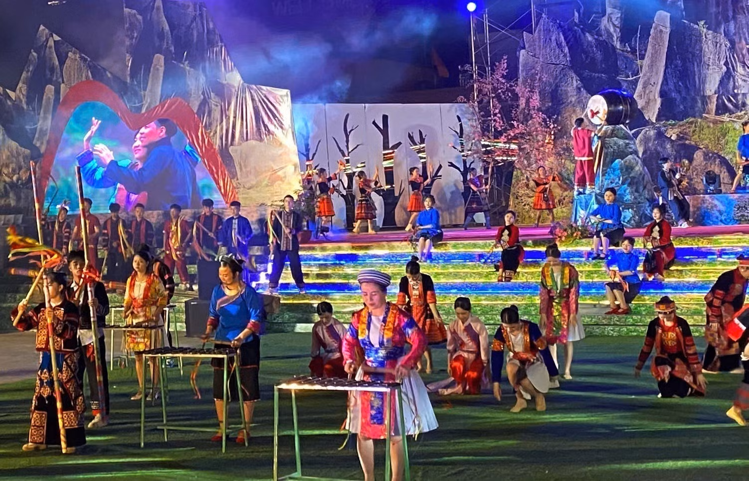 potal-cho-phong-luu-khau-vai-noi-tinh-yeu-tro-lai-7988700.jpg