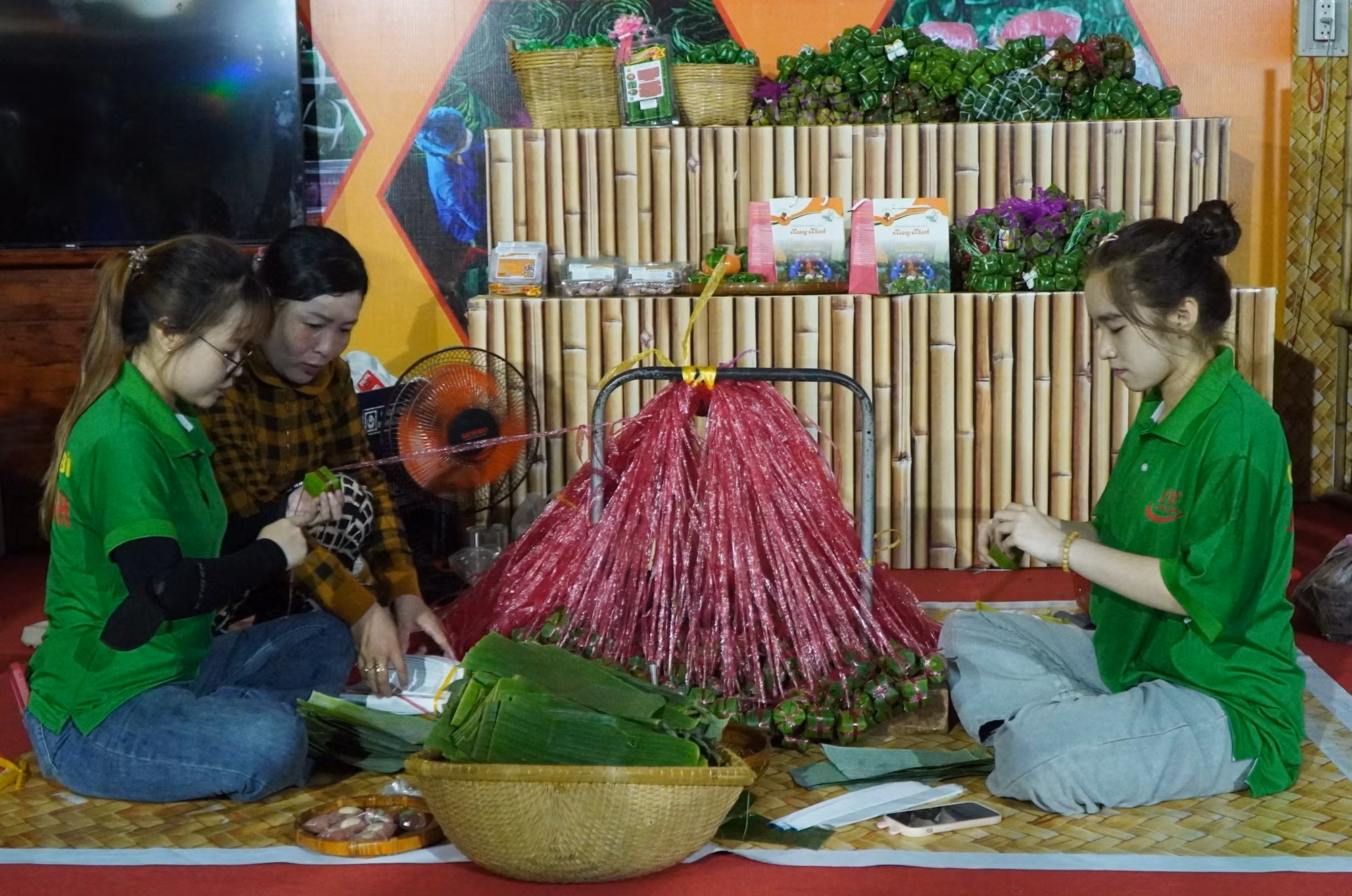 potal-khai-mac-ngay-hoi-ton-vinh-nghe-truyen-thong-huyen-lai-vung-dong-thap-7811179.jpg