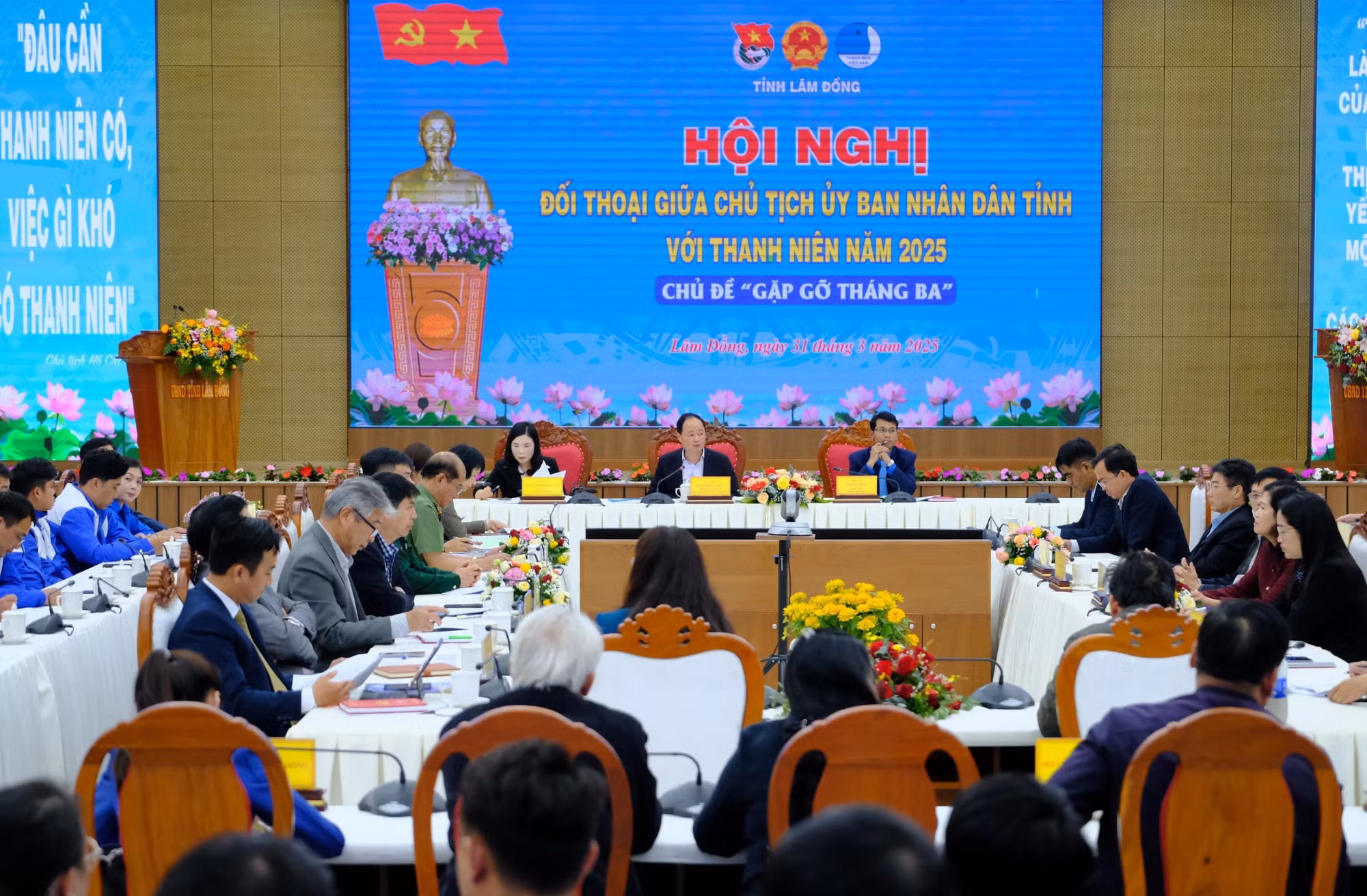 potal-chu-tich-ubnd-tinh-lam-dong-doi-thoai-voi-thanh-nien-nam-2025-7945490.jpg