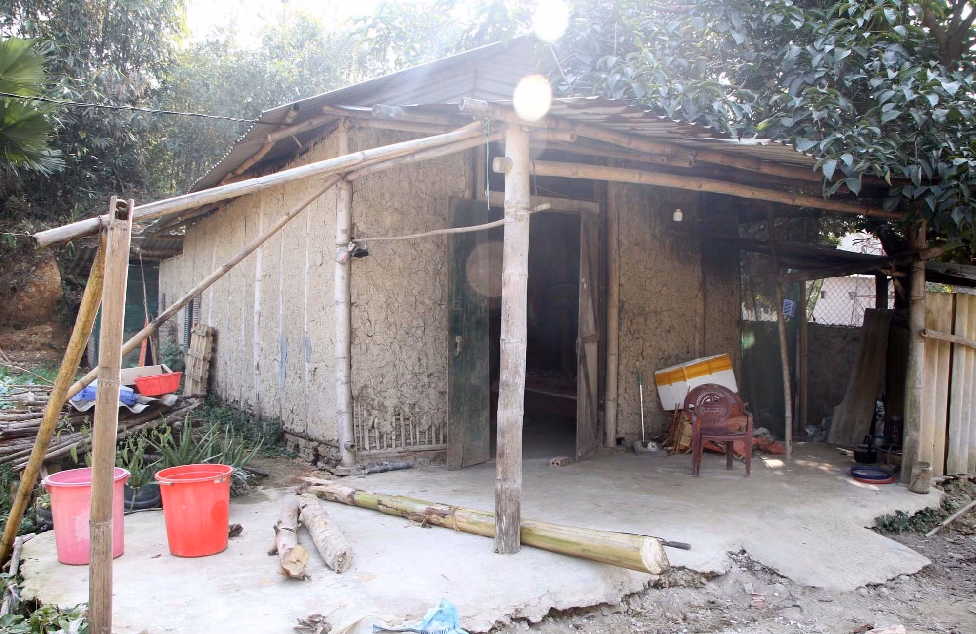 potal-chung-suc-xay-mai-am-cho-dong-bao-vung-kho-khan-o-lai-chau-7861605.jpg