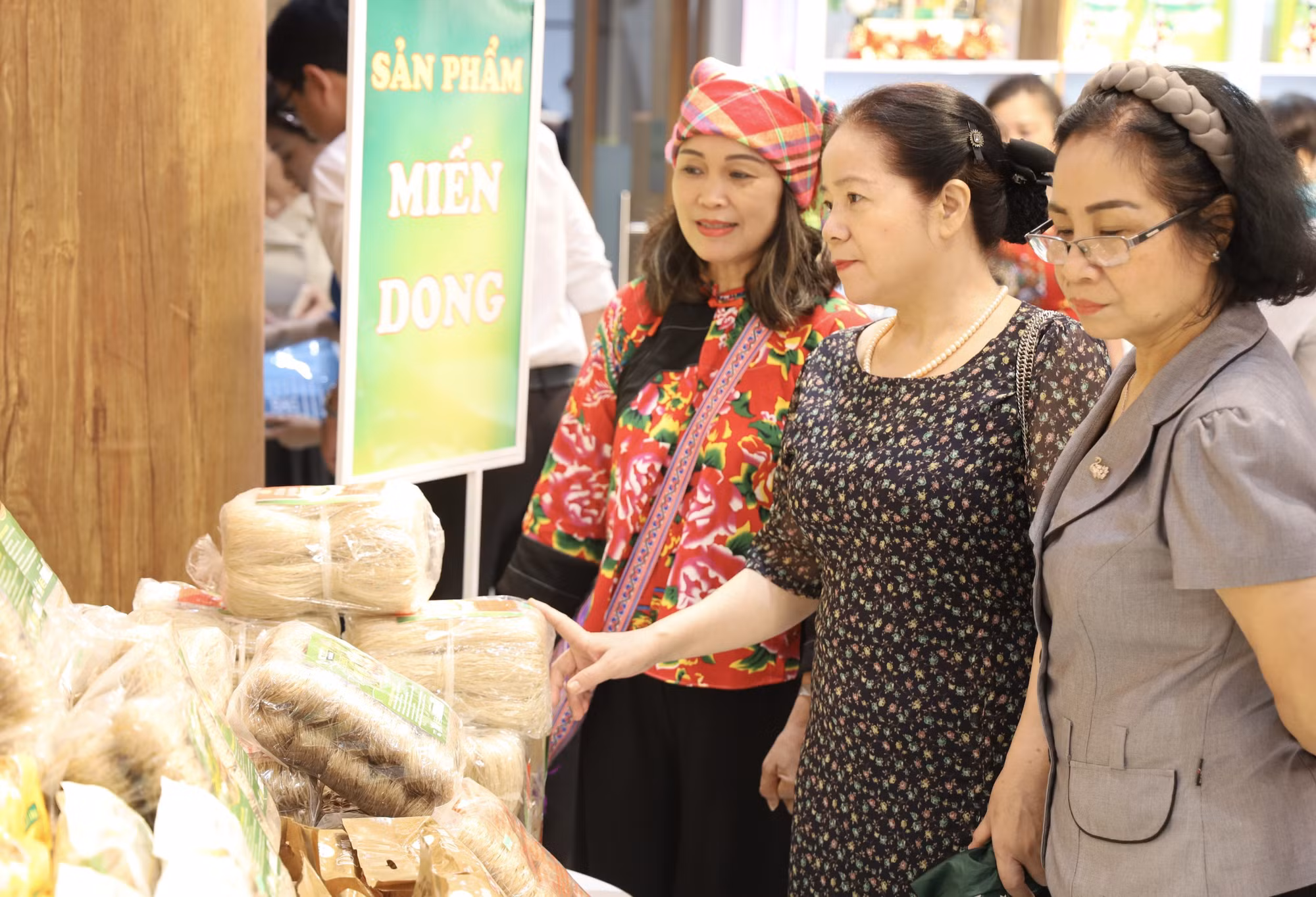 potal-khai-mac-tuan-hang-gioi-thieu-san-pham-cua-tinh-cao-bang-tai-thanh-pho-ho-chi-minh-8036065.jpg