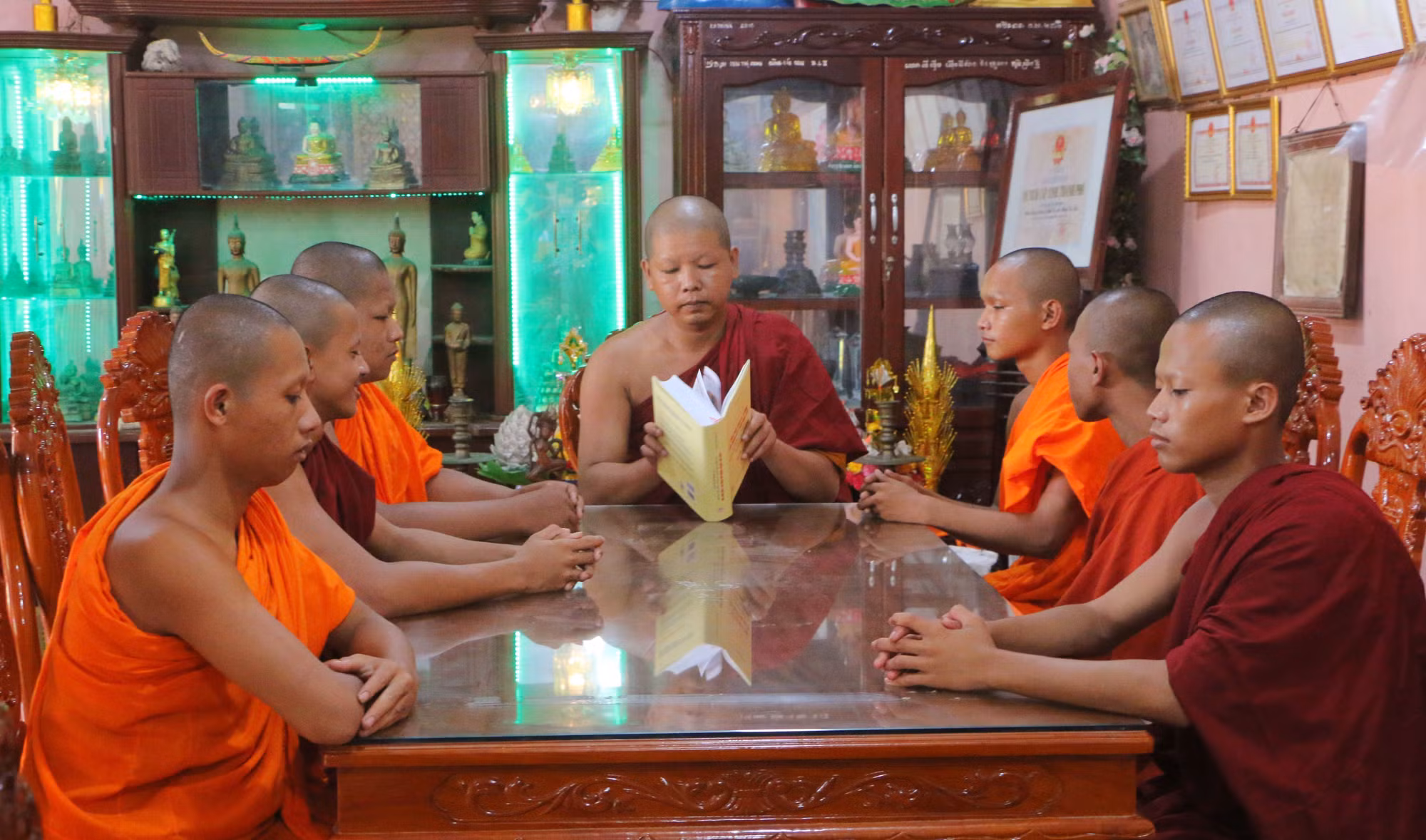 potal-nguoi-co-uy-tin-la-cho-dua-tin-cay-trong-dong-bao-dan-toc-thieu-so-7808954-1.jpg