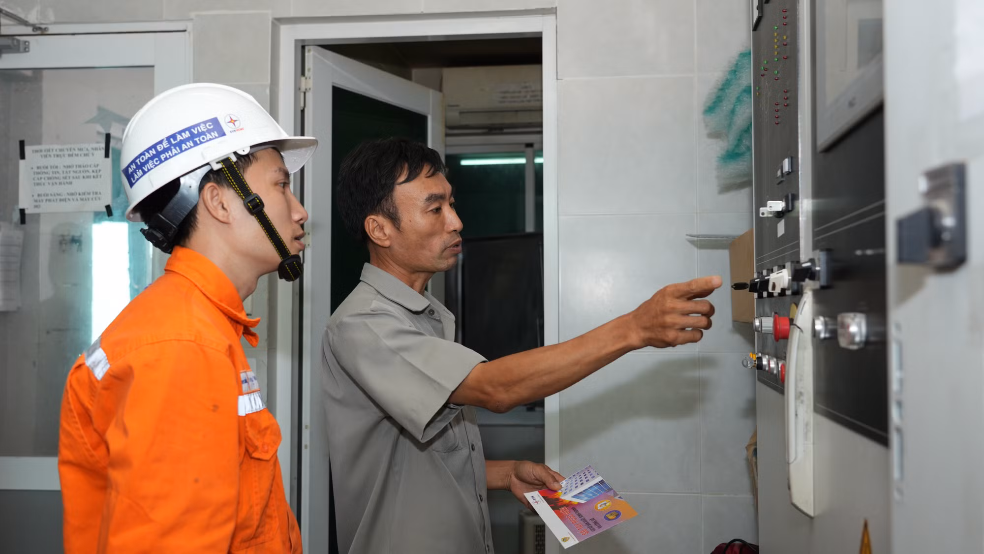 Đảm bảo an toàn điện mùa mưa bão tại Thành phố Hồ Chí Minh