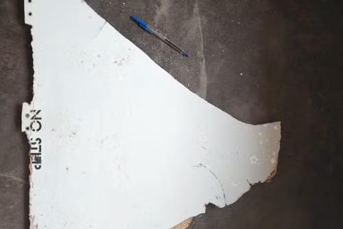Thẩm định mảnh vỡ nghi của MH370 ảnh 1