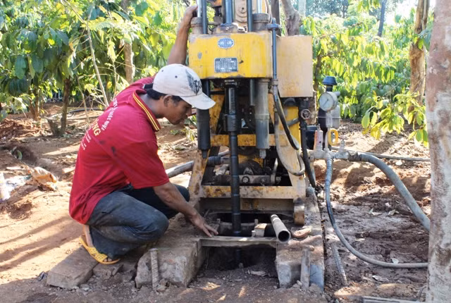Tây Nguyên gồng mình chống hạn ảnh 1