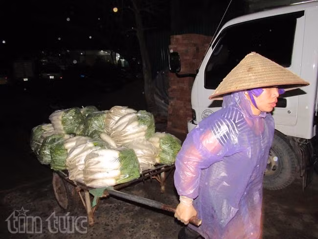 Trải lòng của nữ "cửu vạn" ngày 8/3 ảnh 1