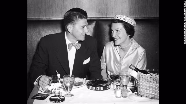 Cựu đệ nhất phu nhân Mỹ Nancy Reagan qua đời ảnh 1