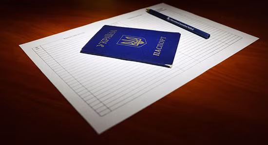 Belarus không công nhận hộ chiếu Ukraine mới ảnh 1