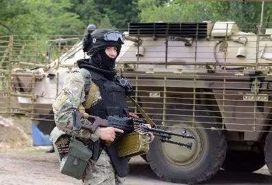 Lực lượng ly khai Ukraine vẫn tấn công sau lệnh ngừng bắn ảnh 1