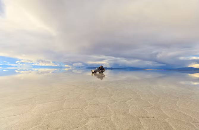 'Nín thở' trước nơi 'phản chiếu thiên đường' ở Bolivia ảnh 1