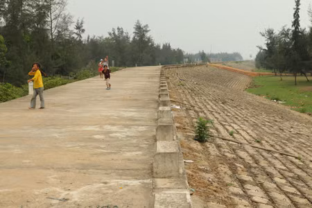 Huyền thoại con đê ảnh 1