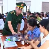 Đồn Biên phòng Cửa khẩu Hoành Mô đồng hành chuyển đổi số cùng nhân dân biên giới